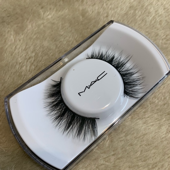 Mac Cosmetics True or False Lashes 89 Megastar Lash BNIB - Picture 7 of 9